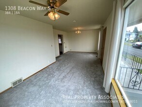 1308 Beacon Wy S in Renton, WA - Building Photo - Building Photo