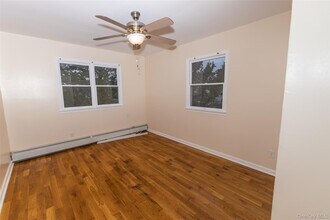 27 Park Pl in Lynbrook, NY - Building Photo - Building Photo