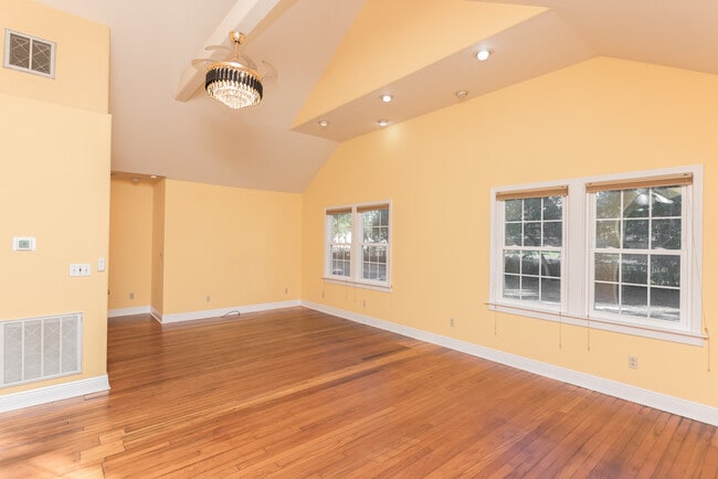 418 Vancouver St in Pensacola, FL - Building Photo - Building Photo