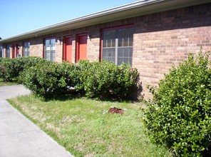 Colony Apartments in Chattanooga, TN - Building Photo - Building Photo