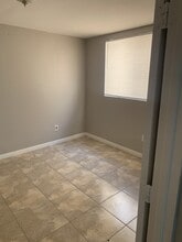 1036 SW 3rd St in Miami, FL - Building Photo - Building Photo