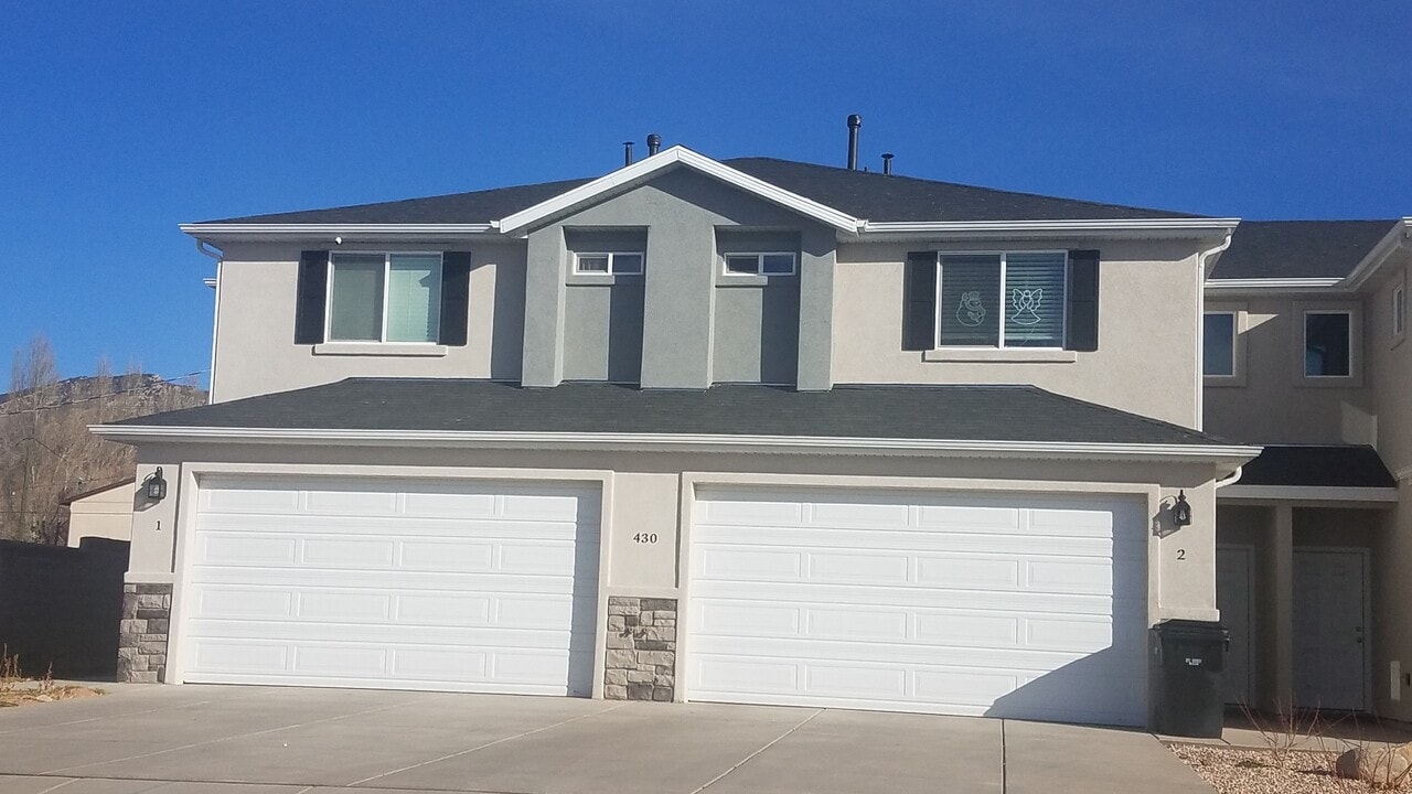 352 W 400 N in Cedar City, UT - Building Photo
