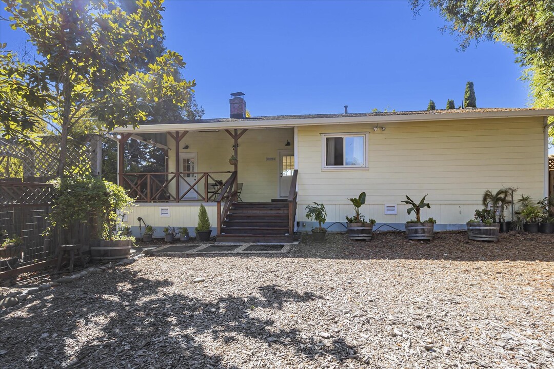 238 Cuesta Real in La Honda, CA - Building Photo