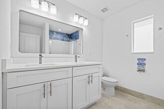 5911 Seagrape Dr in Fort Pierce, FL - Building Photo - Building Photo