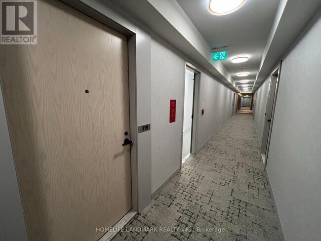 195 Commerce St in Vaughan, ON - Building Photo - Building Photo