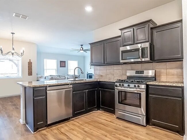 property at 9912 Huntersville Trl