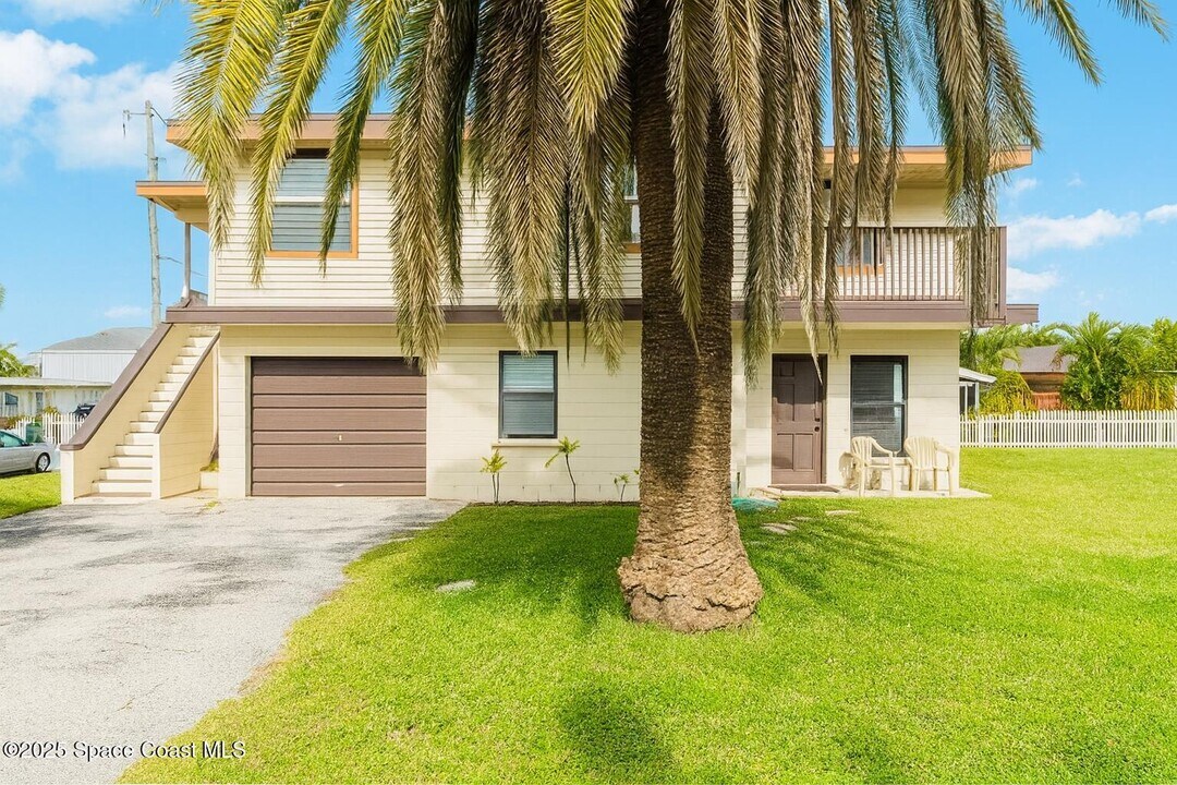 106 Sunrise Ave in Satellite Beach, FL - Building Photo