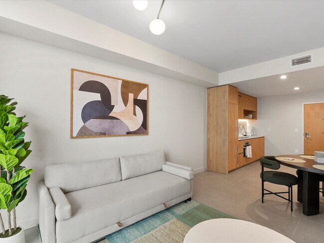 11 NE 6th St, Unit SI FL16-ID1376613P in Miami, FL - Building Photo - Building Photo