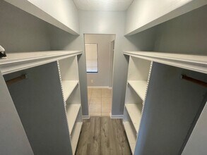 216 Glenview Blvd in Daytona Beach, FL - Foto de edificio - Building Photo