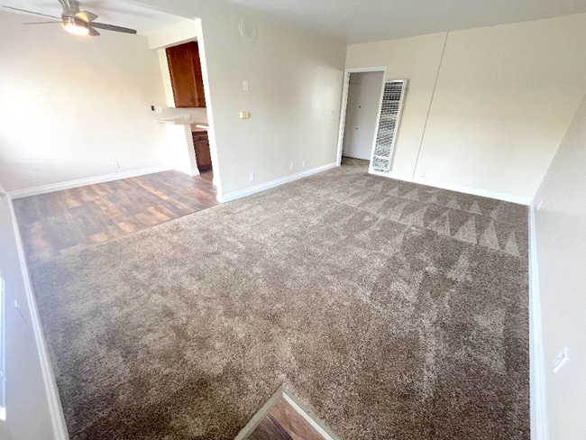 2115 Placentia Ave in Costa Mesa, CA - Building Photo - Building Photo