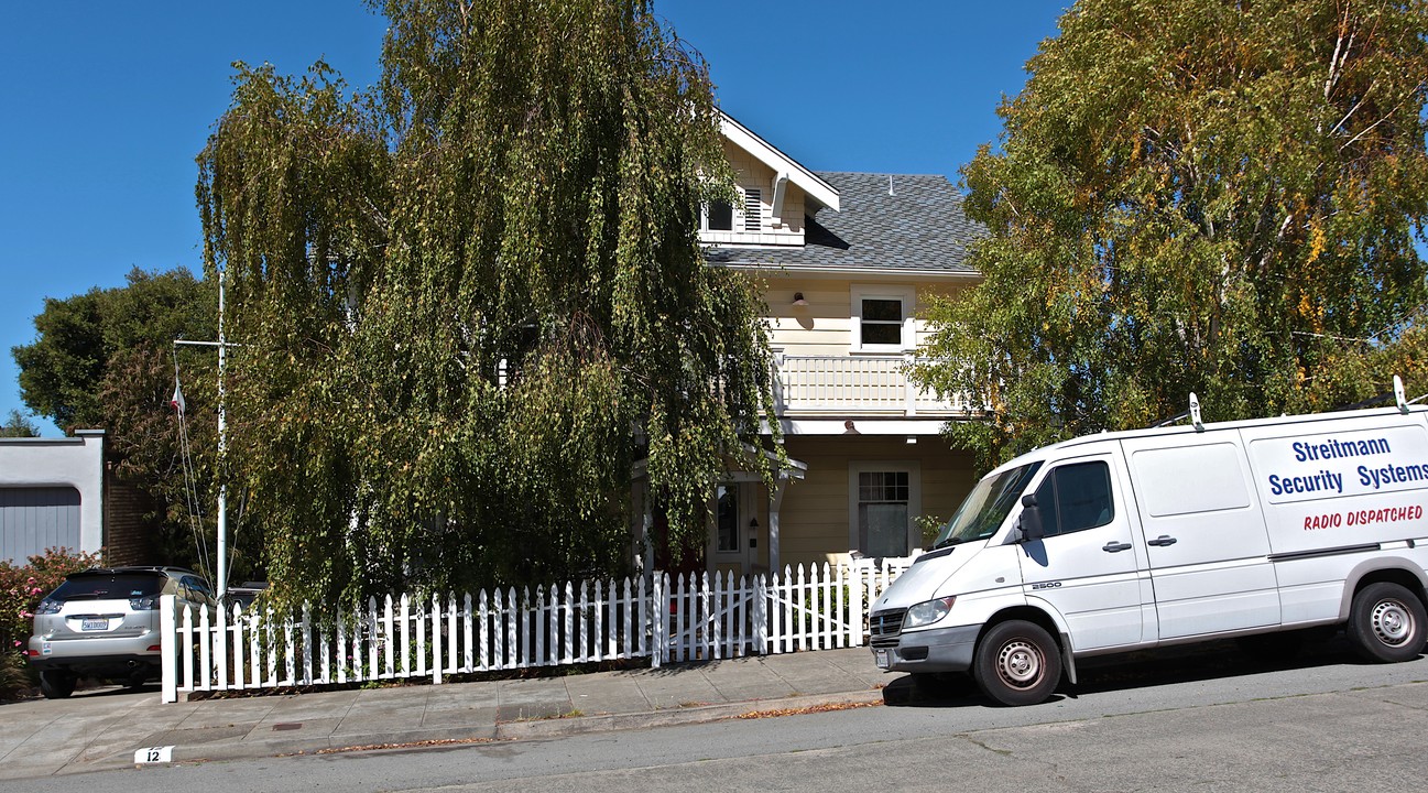 12 Bonita St in Sausalito, CA - Building Photo