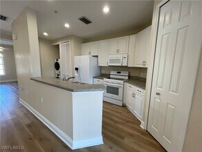 1330 Sweetwater Cove in Naples, FL - Building Photo - Building Photo