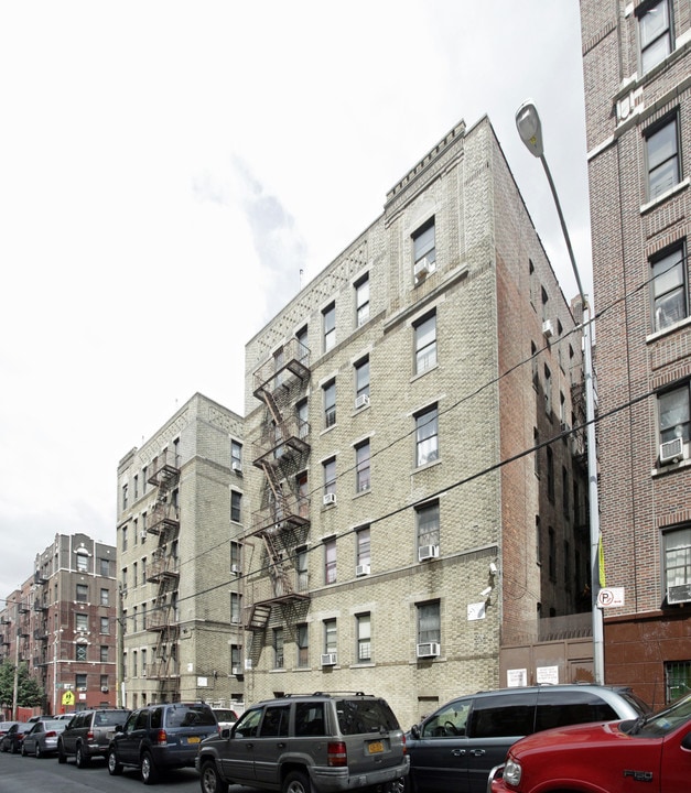 2723 Marion Ave in Bronx, NY - Building Photo