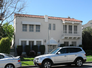 237 S Elm Dr in Beverly Hills, CA - Building Photo - Building Photo