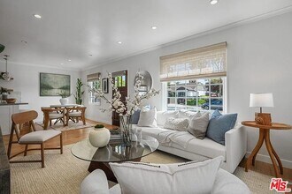 3627 Veteran Ave in Los Angeles, CA - Foto de edificio - Building Photo