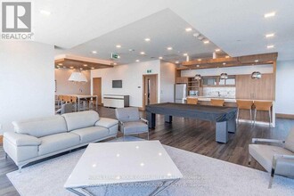20-3320 Shore Breeze Dr in Toronto, ON - Building Photo - Building Photo