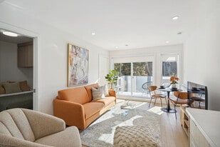 2118 Rue Bercy in Montréal, QC - Building Photo