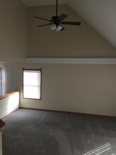 579 Foxcross Dr in Sidney, OH - Building Photo - Building Photo