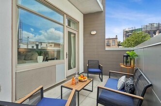 217 Newark Ave in Jersey City, NJ - Building Photo - Building Photo