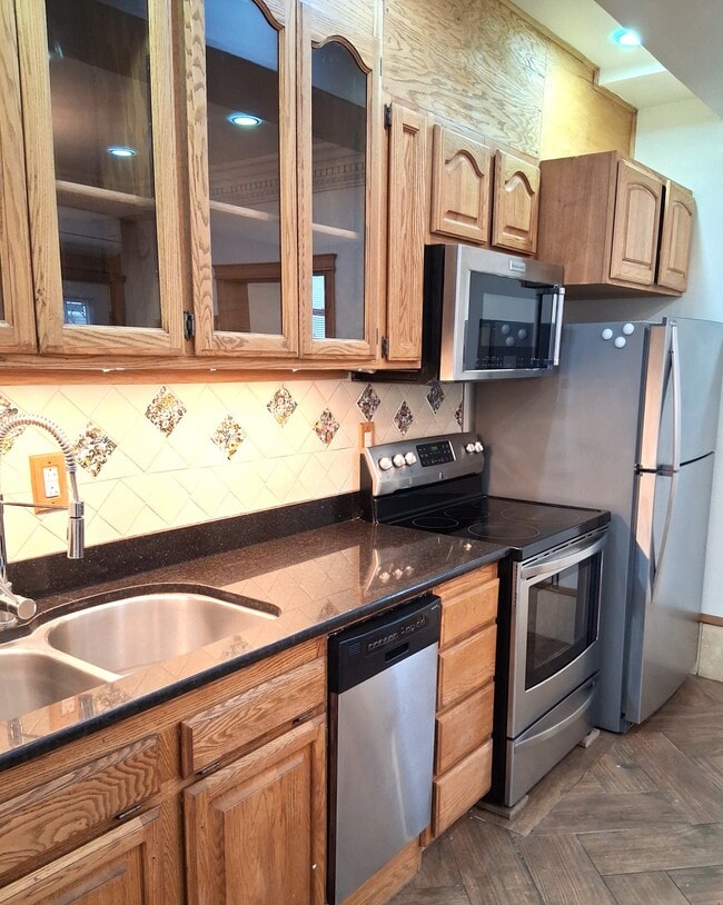 2102 Grand Ave, Unit 2 in Everett, WA - Building Photo - Building Photo