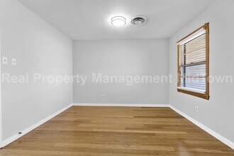 1500 Sherman St in Arlington, TX - Building Photo - Building Photo