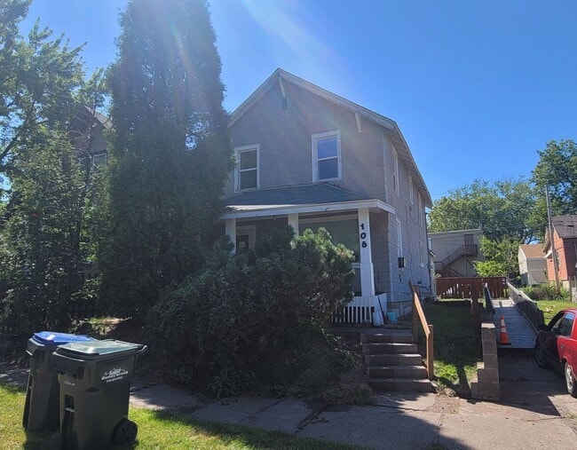 property at 105 9th St