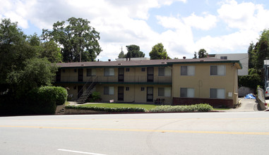 150 Blossom Hill Rd in Los Gatos, CA - Foto de edificio - Building Photo
