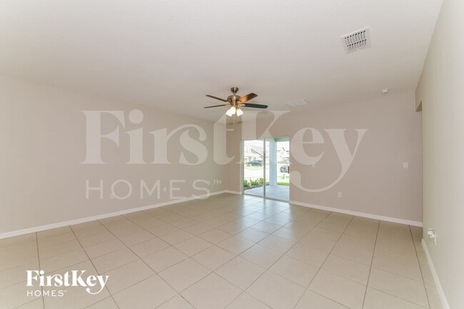 4526 Birdsong Dr in Rubonia, FL - Building Photo - Building Photo