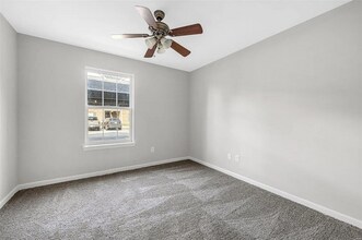 111 Saravalle Dr in St. Peters, MO - Building Photo - Building Photo