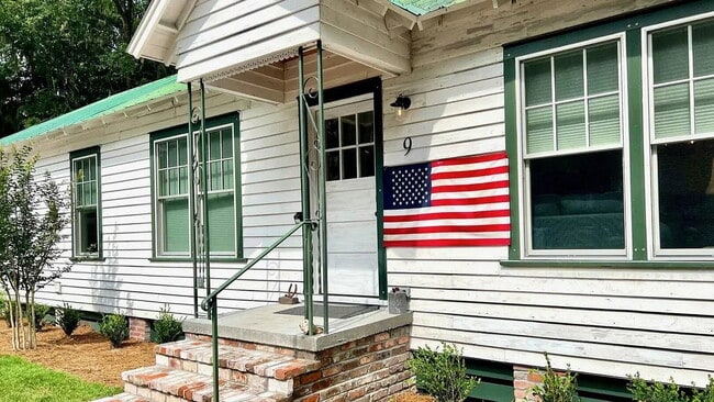 209 Bluffton Rd in Bluffton, SC - Building Photo - Building Photo