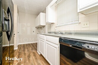 3571 Orbit Ct in Ellenwood, GA - Building Photo - Building Photo