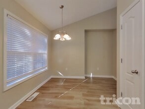 166 Millwheel Dr in Villa Rica, GA - Foto de edificio - Building Photo