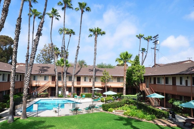 Palm Shadows Apartments