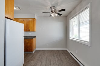 Parkview in Vancouver, WA - Building Photo - Interior Photo