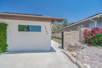 13753 Aldergrove St in Los Angeles, CA - Building Photo - Building Photo