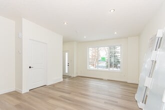 15103-15196 96 Ave NW in Edmonton, AB - Building Photo - Building Photo