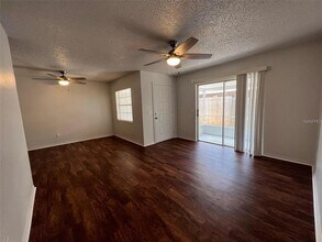 3151 Bloomingdale Villas Ct in Brandon, FL - Building Photo - Building Photo