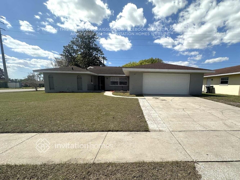 611 Palomas Ave in Ocoee, FL - Building Photo