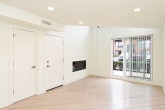 959 W Grace St in Chicago, IL - Building Photo - Building Photo