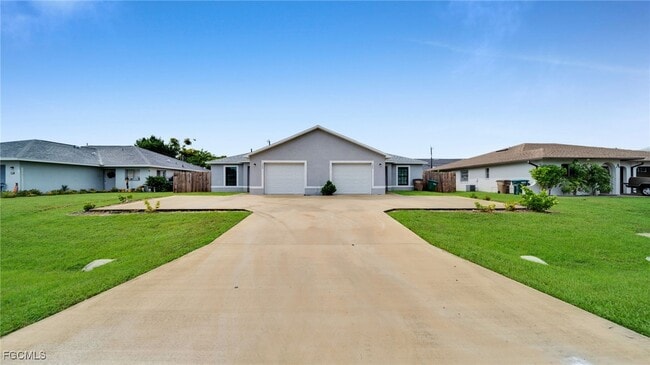 324-326 SE 16th Pl in Cape Coral, FL - Building Photo - Building Photo