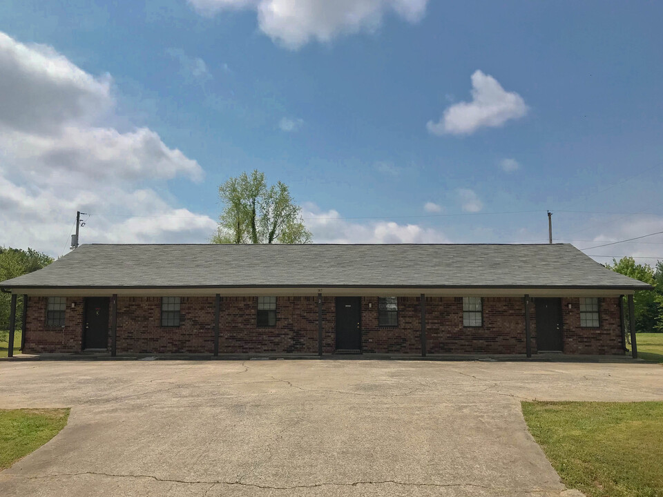 143-151 Green Valley Dr in Greenbrier, AR - Building Photo