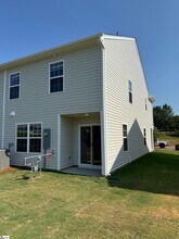 813 Powder Br Dr in Reidville, SC - Building Photo - Building Photo