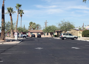 El Sol Apartments in Tucson, AZ - Foto de edificio - Building Photo