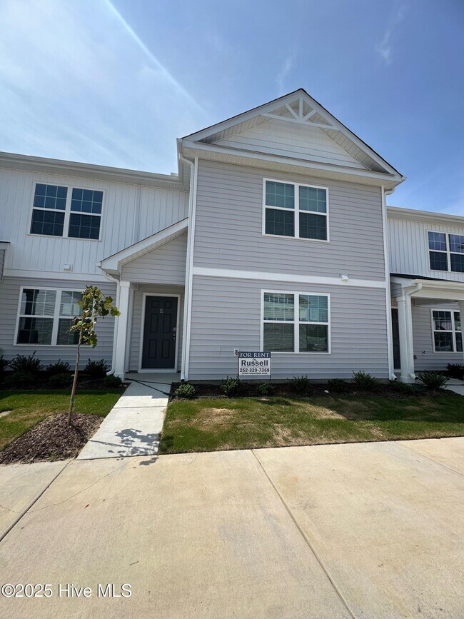 4117 Laurel Rdg Dr in Greenville, NC - Building Photo - Building Photo