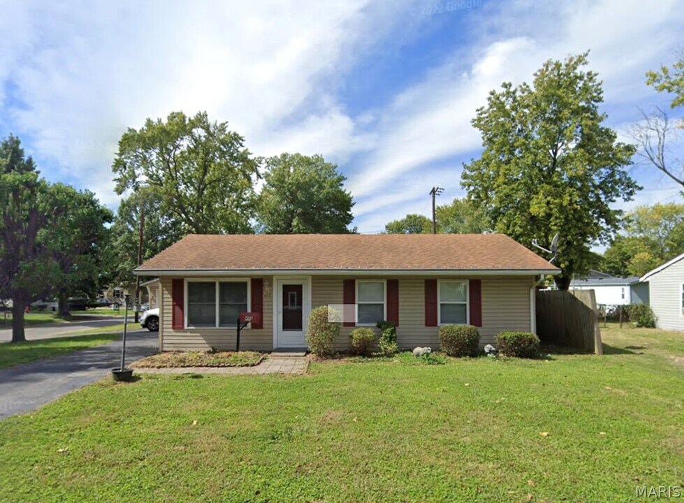 455 S 6th St in Caseyville, IL - Building Photo