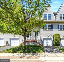 248 Roosevelt Ave in Downingtown, PA - Building Photo