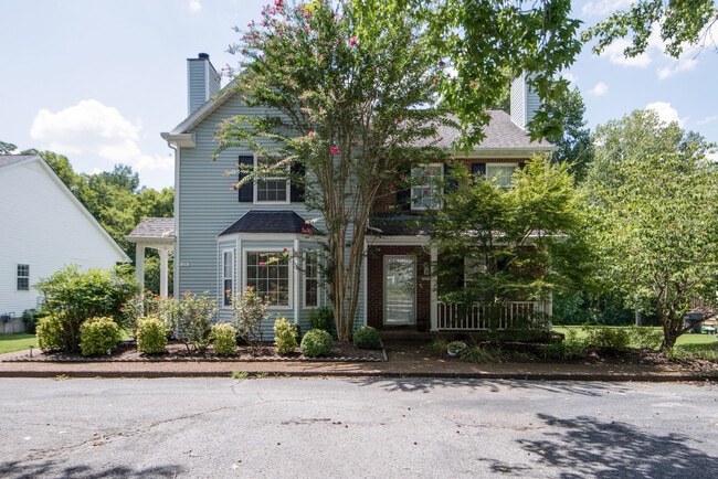 property at 1246 Carriage Park Dr