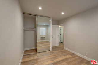 4703 W St Charles Pl in Los Angeles, CA - Building Photo - Building Photo