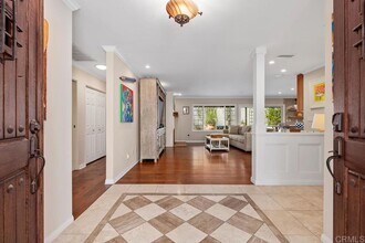 16902 Via De Santa Fe in Rancho Santa Fe, CA - Building Photo - Building Photo