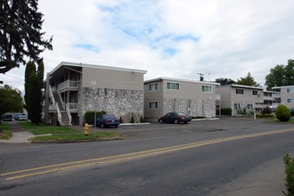 #375 WILLAMETTE TERRACE in Salem, OR - Foto de edificio - Building Photo